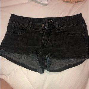 Denim shorts - size 3